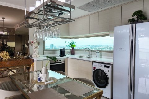 Appartement à Pattaya, Thaïlande 3 chambres № 130430 - photo 3