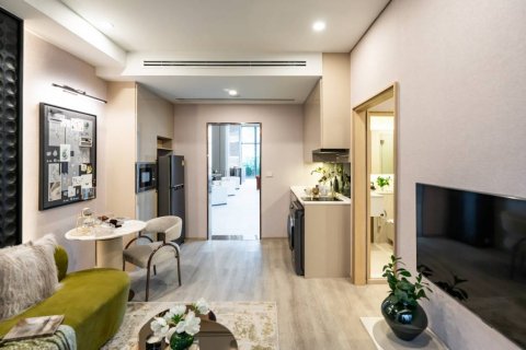 Condo in Phra Khanong, Bangkok, Thailand, 1 bedroom  № 120489 - photo 1