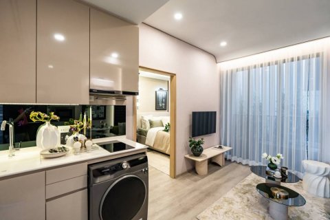 Condo in Phra Khanong, Bangkok, Thailand, 1 bedroom  № 120489 - photo 2