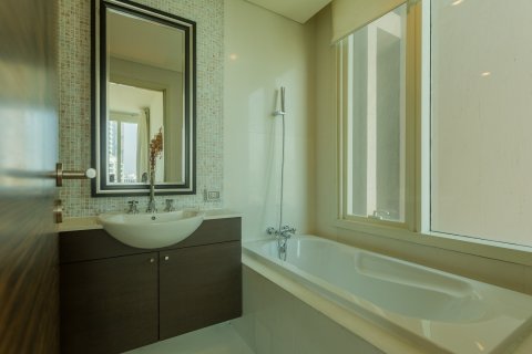 Кондоминиум с 2 спальнями в Бангкоке, Таиланд № 143511 - фото 8