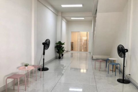 Таунхаус в Бангкоке, Таиланд с 4 спальнями № 143681 - фото 5