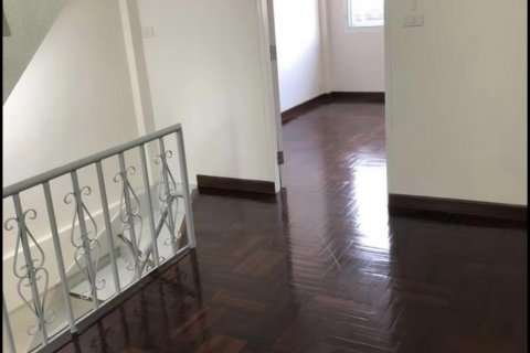 Таунхаус в Бангкоке, Таиланд с 4 спальнями № 143681 - фото 7