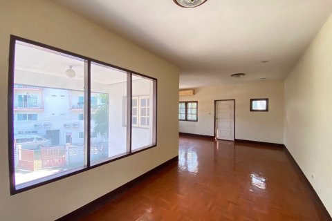 House in Chiang Mai, Thailand 1 bedroom № 120328 - photo 25