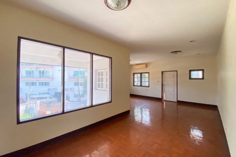 House in Chiang Mai, Thailand 1 bedroom № 120328 - photo 17