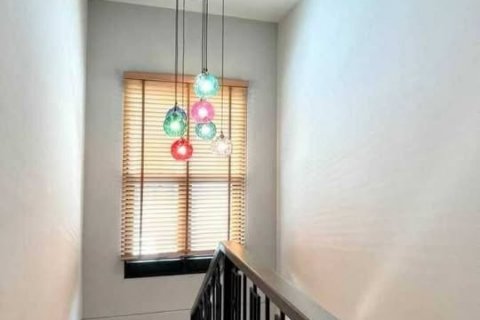 House in Samut Prakan, Thailand 4 bedrooms № 123883 - photo 8