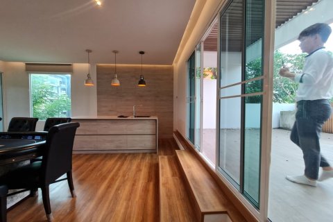 Townhouse in Khlong Toei, Bangkok, Thailand 3 bedrooms № 123884 - photo 17