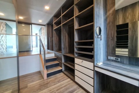 Townhouse in Khlong Toei, Bangkok, Thailand 3 bedrooms № 123884 - photo 2
