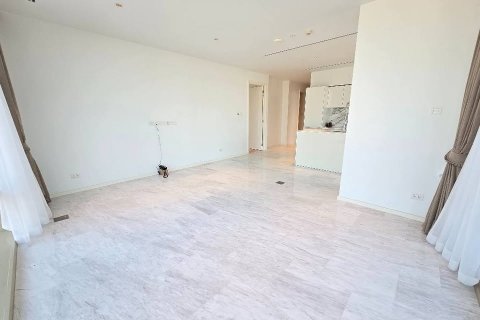 Condo in Sathon, Bangkok, Thailand, 2 bedrooms № 123881 - photo 12