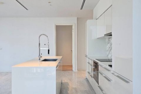 Condo in Sathon, Bangkok, Thailand, 2 bedrooms № 123881 - photo 9