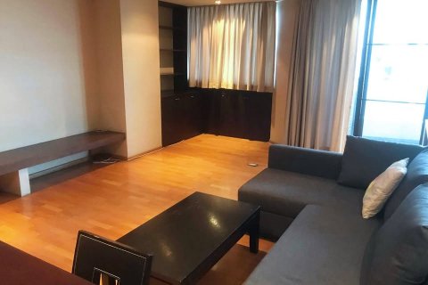 Кондоминиум с 2 спальнями в Ваттхане, Бангкок, Таиланд № 123887 - фото 1