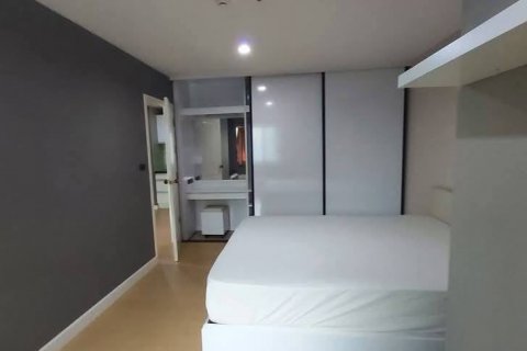 Кондоминиум с 1 спальней в Пхракханонге, Бангкок, Таиланд № 123886 - фото 18