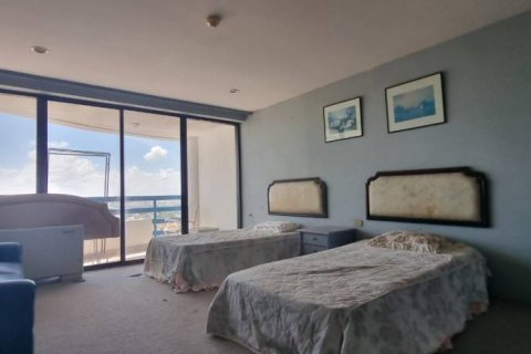 Condo in Bang Lamung, Thailand, 3 bedrooms  № 104148 - photo 6