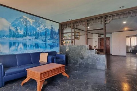 Кондоминиум с 3 спальнями в Банг Ламунге, Таиланд № 104149 - фото 1