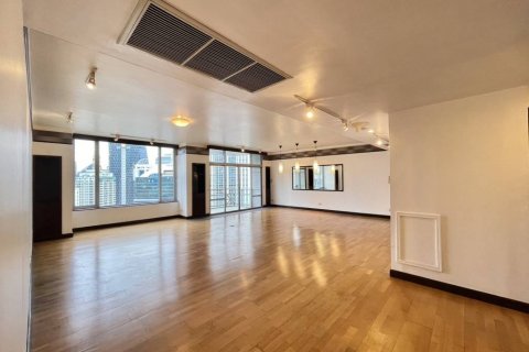 Condo à Bangkok, Thaïlande, 3 chambres  № 106877 - photo 1