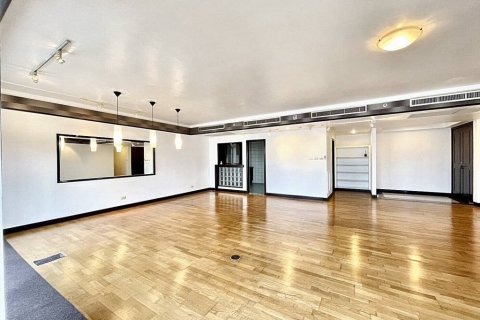 Condo à Bangkok, Thaïlande, 3 chambres  № 106873 - photo 1