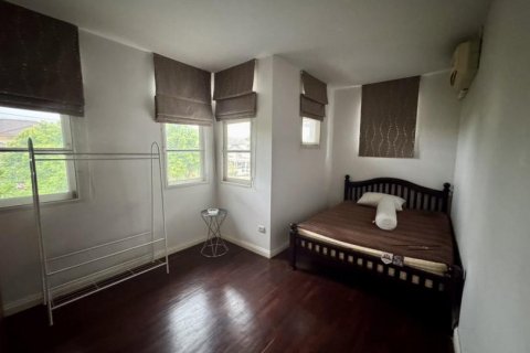 Дом в Бангкоке, Таиланд с 4 спальнями  № 108666 - фото 10