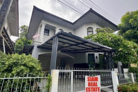 Дом в Бангкоке, Таиланд с 4 спальнями  № 108666 - фото 1