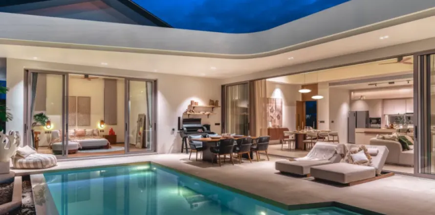 Villa in Phuket, Thailand 3 bedrooms № 126020