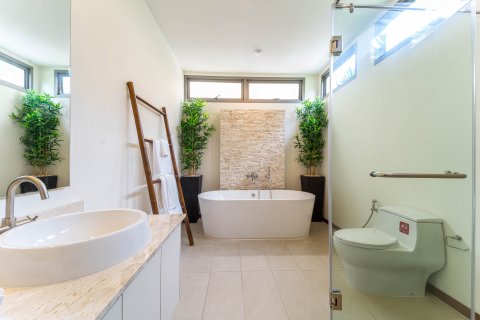 Villa in Phuket, Thailand 3 bedrooms № 142214 - photo 20