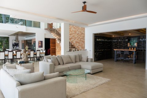 Вилла в Пхукете, Таиланд с 8 спальнями  № 123549 - фото 12