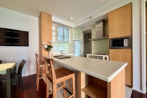 Condo in Bangkok, Thailand, 2 bedrooms  № 123550 - photo 9