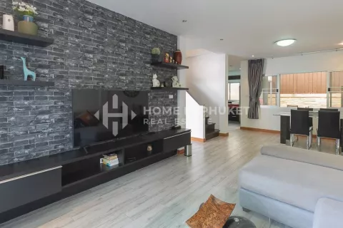 House in Phuket, Thailand 3 bedrooms № 131579 - photo 2