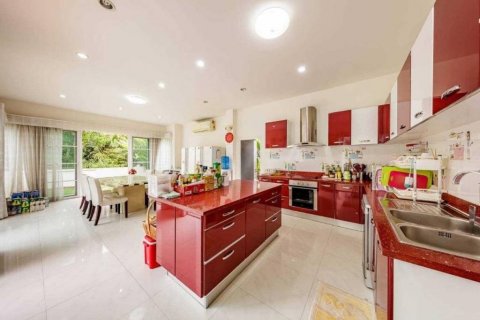 Villa in Ko Kaeo, Thailand 4 bedrooms № 104333 - photo 4