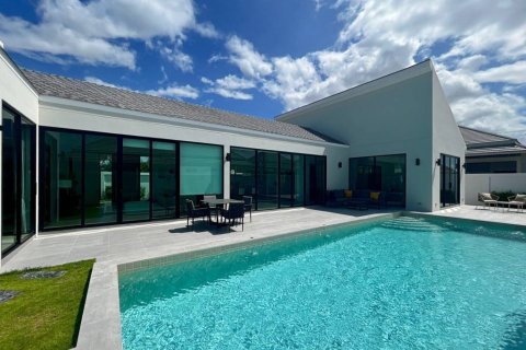 Villa à Hua Hin, Thaïlande 3 chambres № 104338 - photo 1