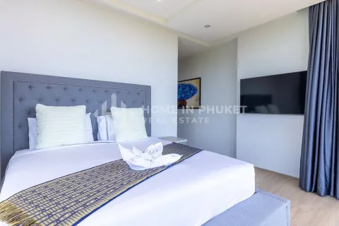 House in Phuket, Thailand 6 bedrooms № 130988 - photo 15