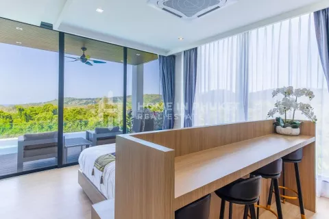 House in Phuket, Thailand 6 bedrooms № 130988 - photo 18