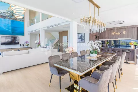 House in Phuket, Thailand 6 bedrooms № 130988 - photo 7