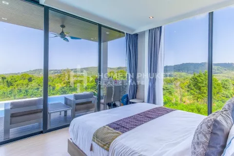 House in Phuket, Thailand 6 bedrooms № 130988 - photo 19