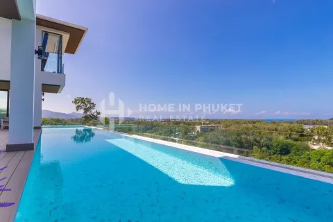 House in Phuket, Thailand 6 bedrooms № 130988 - photo 1