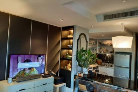 Кондоминиум с 2 спальнями в Сатхоне, Бангкок, Таиланд № 123708 - фото 2