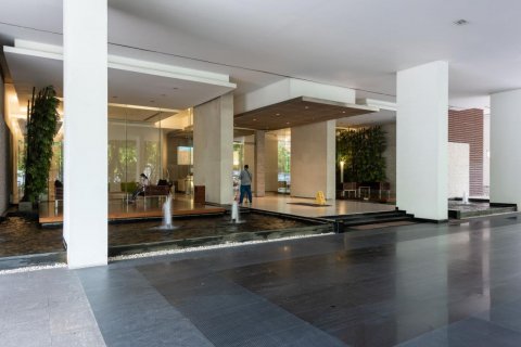 Condo à Watthana, Bangkok, Thaïlande, 3 chambres  № 123707 - photo 22