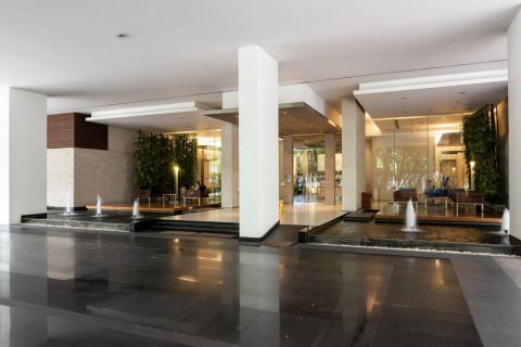 Condo à Watthana, Bangkok, Thaïlande, 3 chambres  № 123707 - photo 23