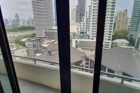 Condo in Khlong Toei, Bangkok, Thailand, 3 bedrooms  № 123711 - photo 22