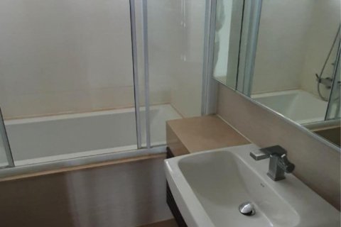 Condo in Khlong Toei, Bangkok, Thailand, 3 bedrooms  № 123711 - photo 11