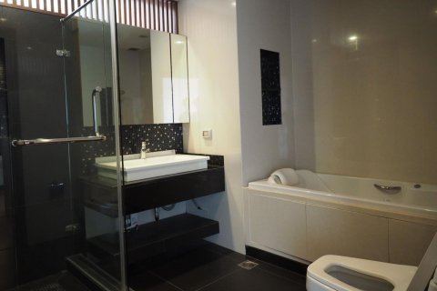 Condo à Sathon, Bangkok, Thaïlande, 3 chambres  № 123709 - photo 2