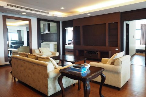Condo à Sathon, Bangkok, Thaïlande, 3 chambres  № 123709 - photo 23