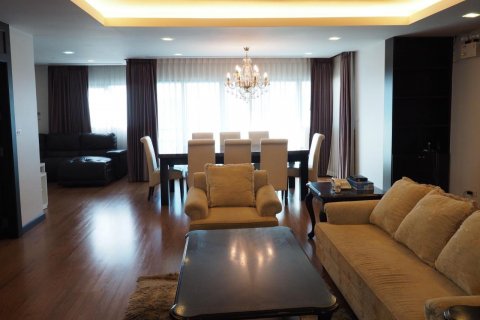 Condo à Sathon, Bangkok, Thaïlande, 3 chambres  № 123709 - photo 24