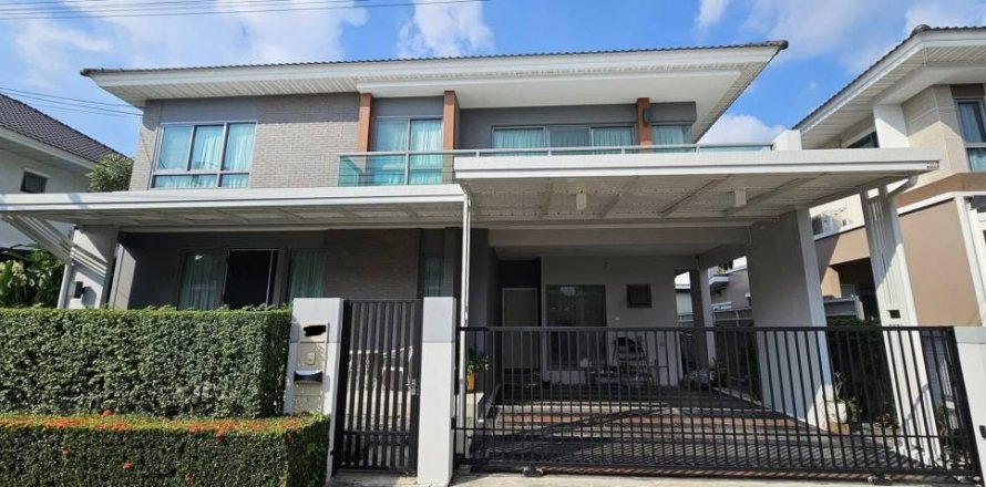 Дом в Бангкоке, Таиланд с 4 спальнями  № 132402