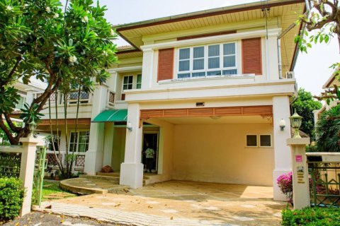 Дом в Бангкоке, Таиланд с 3 спальнями  № 132403 - фото 1