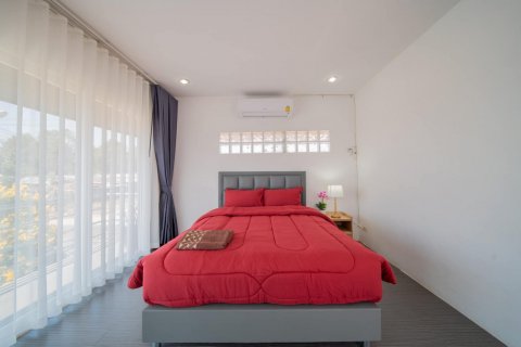 House in Pattaya, Thailand 4 bedrooms № 125542 - photo 24