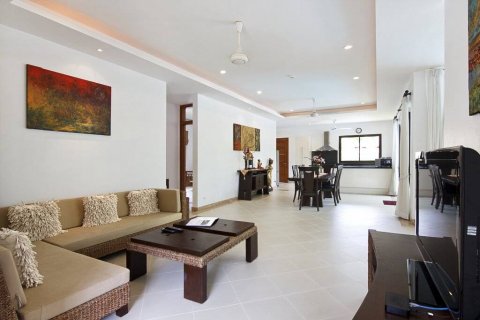 Villa in Ko Samui, Thailand 3 bedrooms № 106886 - photo 5