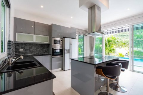 Villa in Hua Hin, Thailand 3 bedrooms № 106891 - photo 6