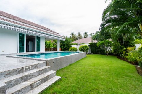 Villa in Hua Hin, Thailand 3 bedrooms № 106891 - photo 10