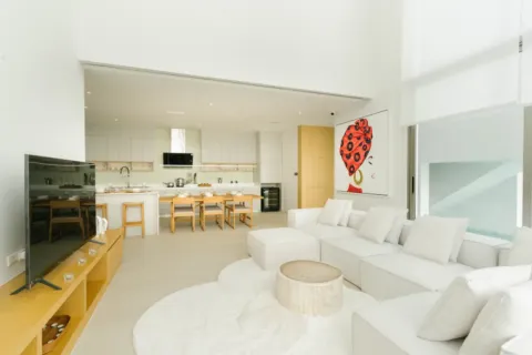 Villa in Phuket, Thailand 3 bedrooms № 107318 - photo 2