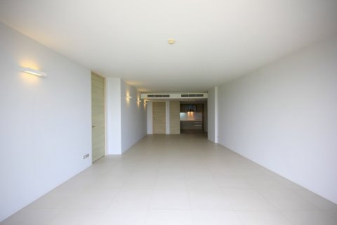 Condo in Hua Hin, Thailand, 2 bedrooms  № 125222 - photo 14