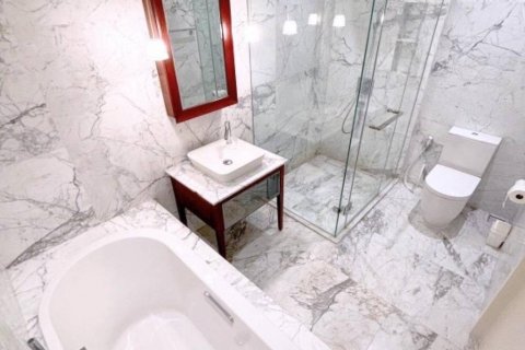 Кондоминиум с 1 спальней в Бангкоке, Таиланд № 86150 - фото 5